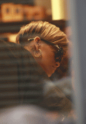 f48a0182113417.gif